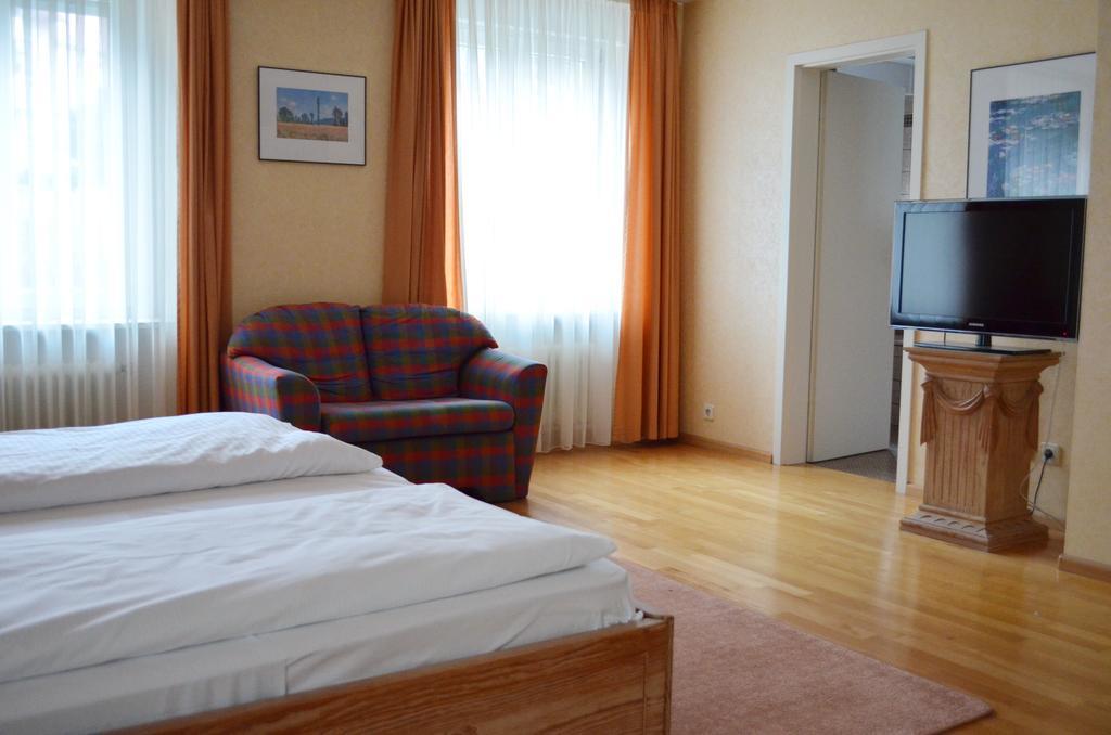 Alte Post - Hotel Am Rhein-Ufer Лауфенбург Экстерьер фото